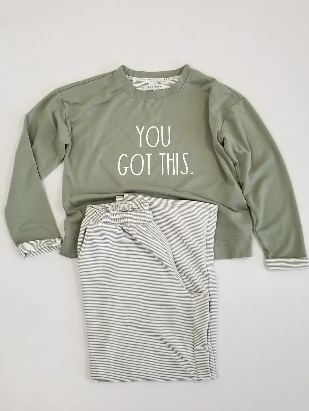 Rae Dunn Pajamas Lounge Set Size Medium